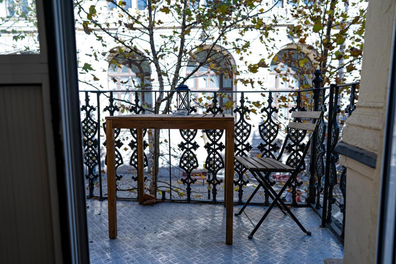 Old Town Jacuzzi Studio Bucarest Extérieur photo