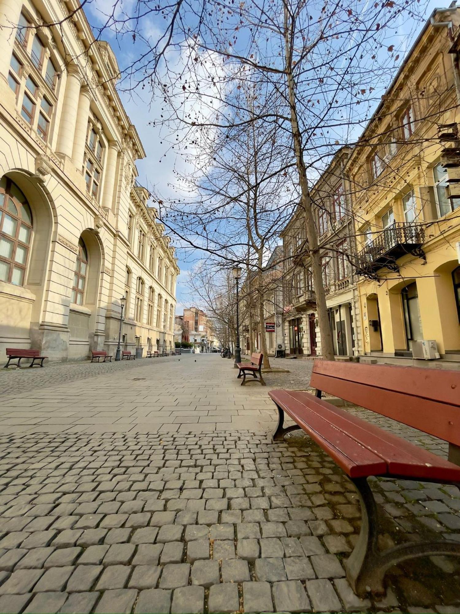 Old Town Jacuzzi Studio Bucarest Extérieur photo